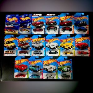 Lot of 16 JDM Hot Wheels all Toyota !!!! If you love Toyotas this is the set !!!